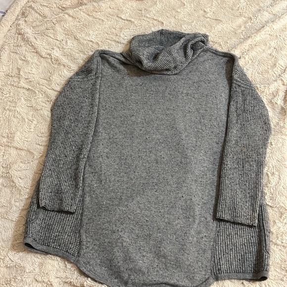 McDuff Cashmere Blend Gray Front Pockets Open Front Hooded Long Sweater Size M - Picture 4 of 5